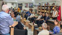 Iğdır’da “Yol Ver Aras” Romanı İçin İmza Günü